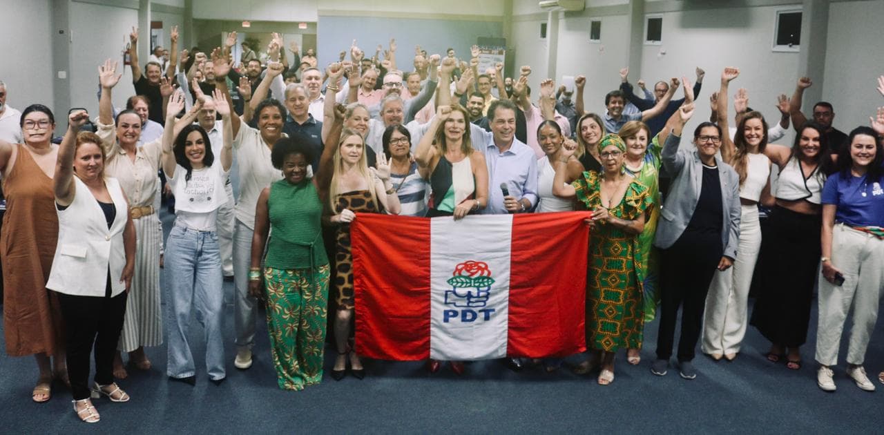 Em Santa Catarina, PDT reúne pré-candidatos e filia ex-deputada federal Angela Albino