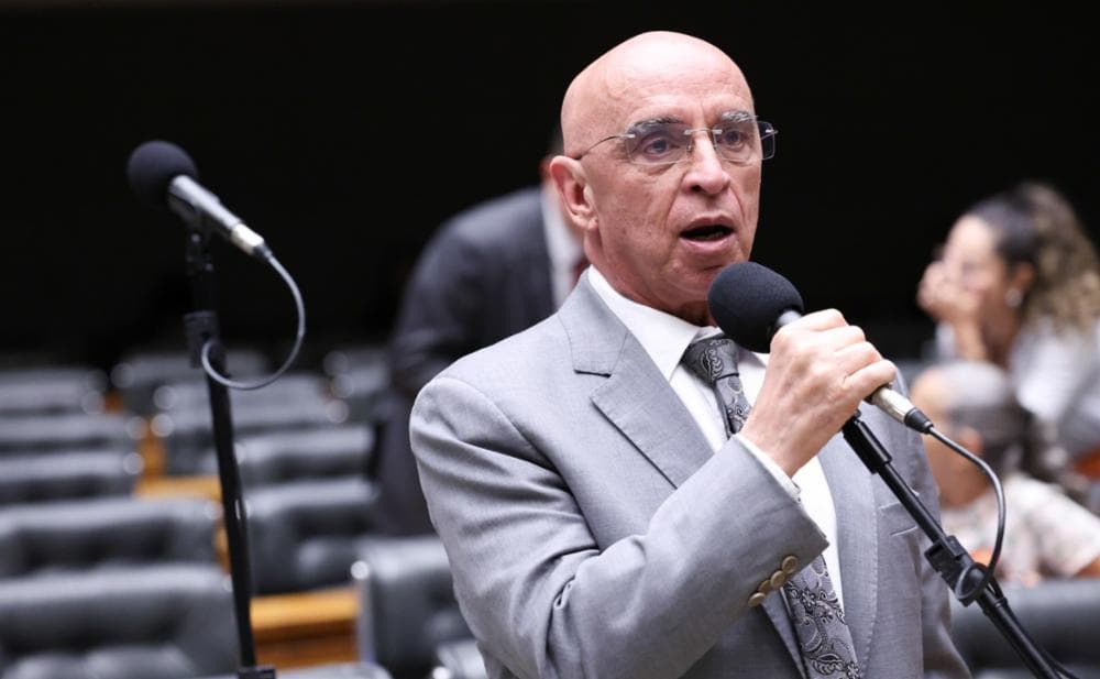 Líder do PDT na Câmara Federal, Dr. Mário Heringer defende fim da escala 6×1
