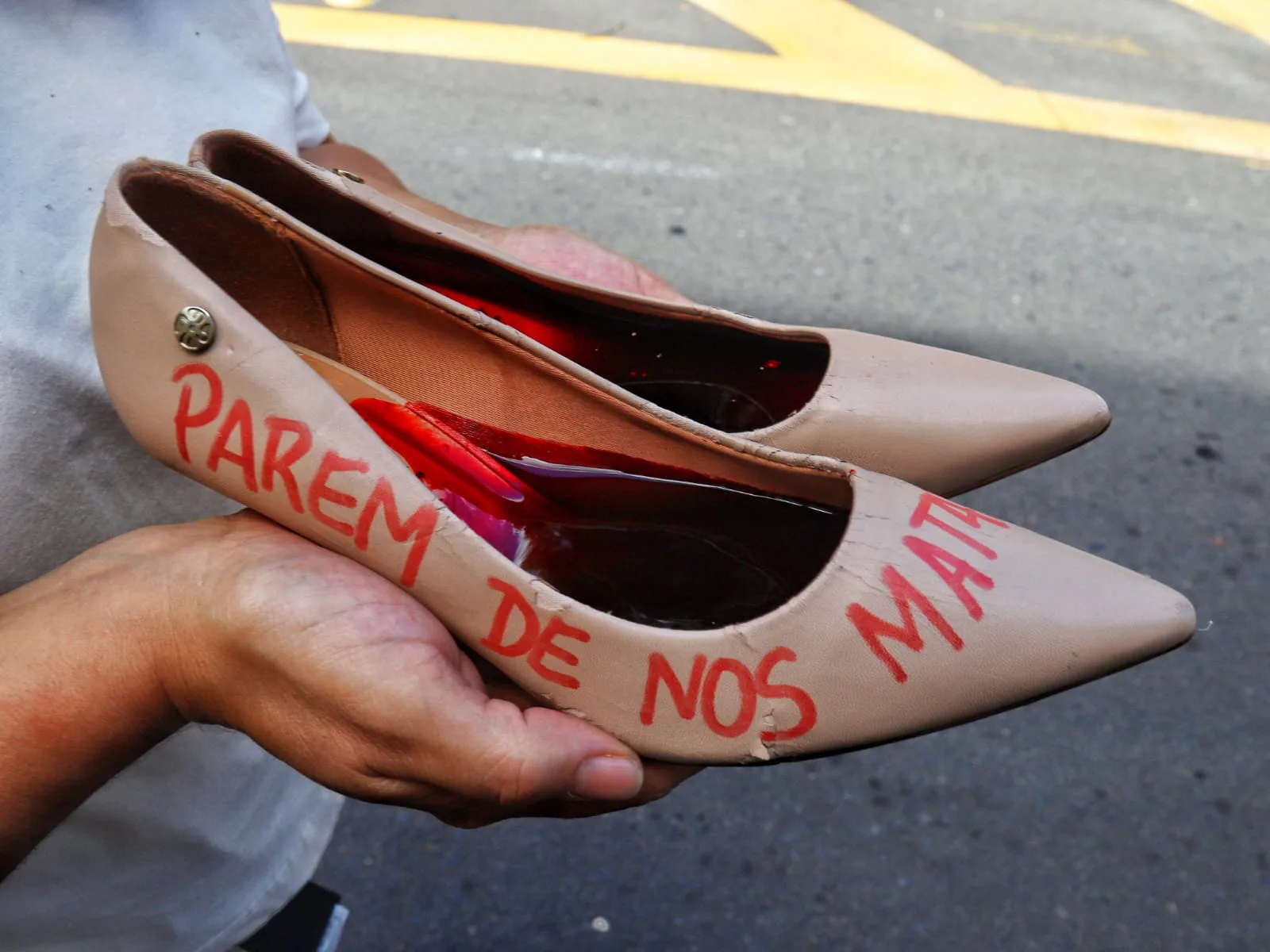 Câmara aprova determinação imediata de tornozeleira eletrônica para agressores de mulheres