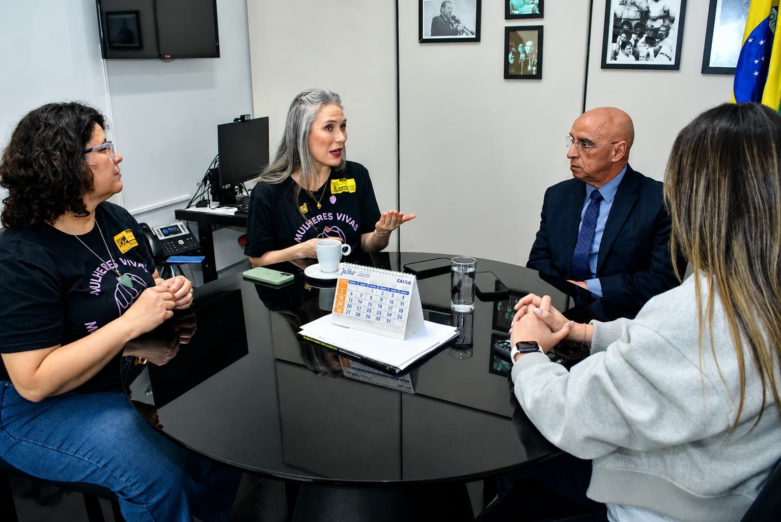 Dr. Mário Heringer recebe movimento Levante Mulheres Vivas e reforça compromisso com o diálogo na construção de políticas públicas