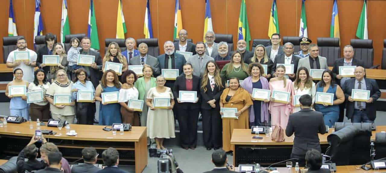 RECONHECIMENTO ALERR homenageia defensores e servidores da DPE-RR com Comenda Orgulho de Roraima