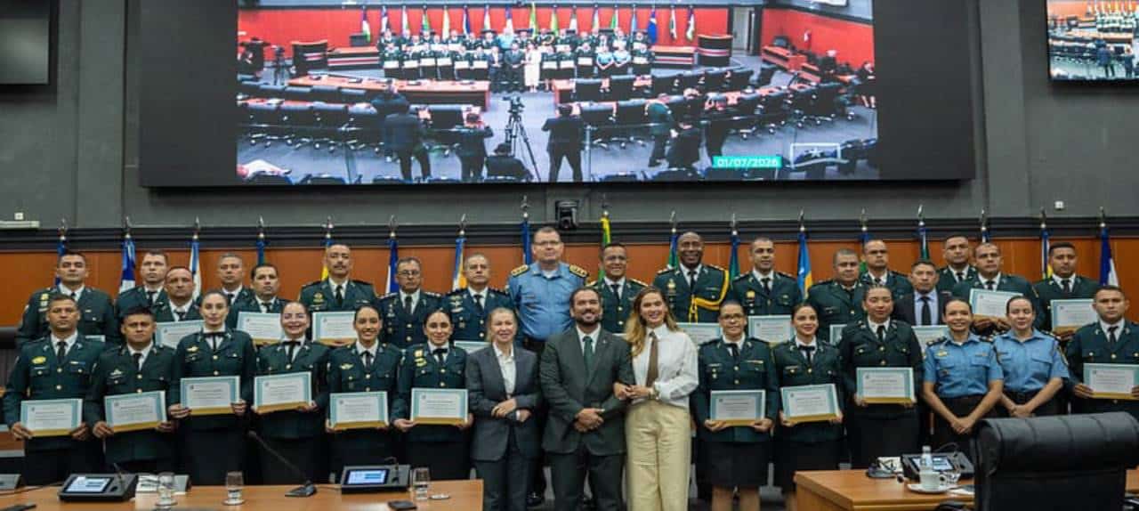 RECONHECIMENTO Policiais militares de Roraima recebem homenagem da Assembleia Legislativa por serviços prestados à sociedade